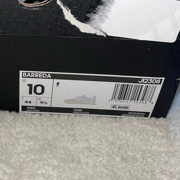 Adidas Barreda Men’s White Sneakers - Picture 7 of 9